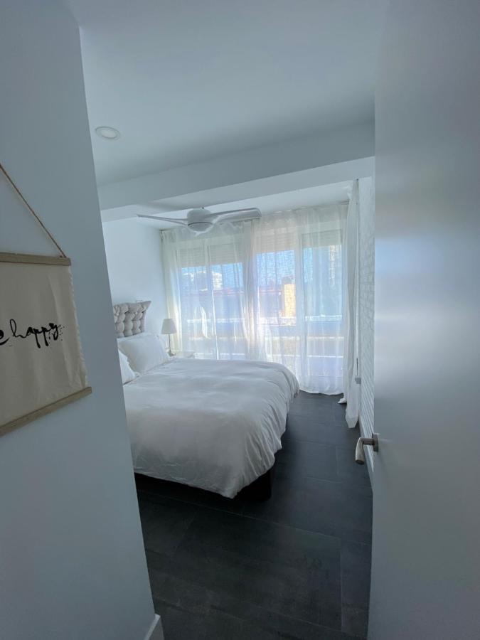 Precioso Apartamento La Carihuela ตอร์เรโมลิโนส ภายนอก รูปภาพ