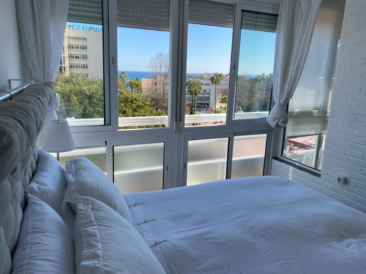 Precioso Apartamento La Carihuela ตอร์เรโมลิโนส ภายนอก รูปภาพ